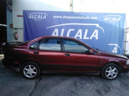 Vehiculo en el desguace: VOLVO S40 I (644) 1.9 DI