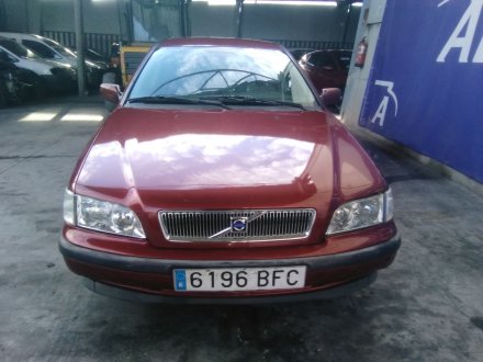 Vehiculo en el desguace: VOLVO S40 I (644) 1.9 DI