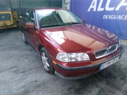 Vehiculo en el desguace: VOLVO S40 I (644) 1.9 DI