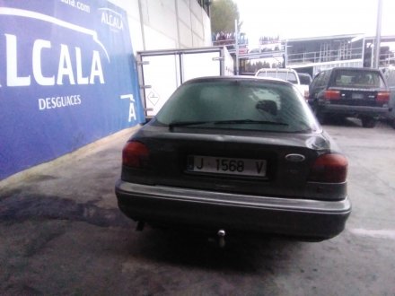 Vehiculo en el desguace: FORD MONDEO I (GBP) 1.8 TD