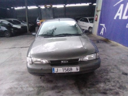 Vehiculo en el desguace: FORD MONDEO I (GBP) 1.8 TD