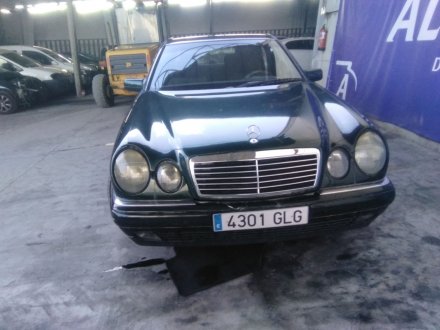 Vehiculo en el desguace: MERCEDES-BENZ CLASE E (W210) E 300 Turbo-D (210.025)