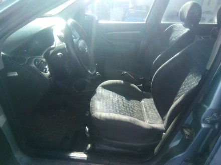 Vehiculo en el desguace: FORD FOCUS I (DAW, DBW) 1.8 Turbo DI / TDDi