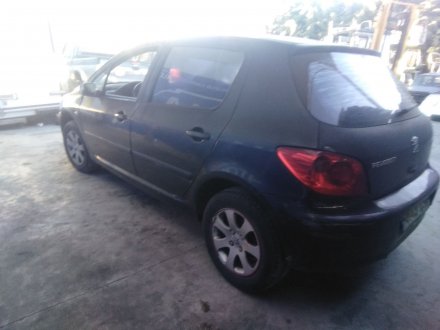 Vehiculo en el desguace: PEUGEOT 307 (3A/C) 2.0 HDi 90