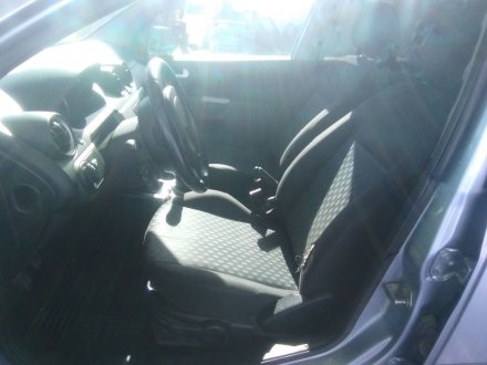 Vehiculo en el desguace: FORD FIESTA V (JH_, JD_) 1.6 TDCi