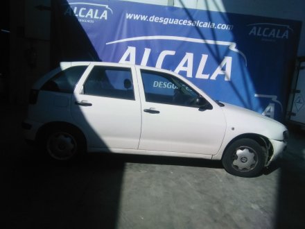 Vehiculo en el desguace: SEAT IBIZA II (6K1) 1.0 i