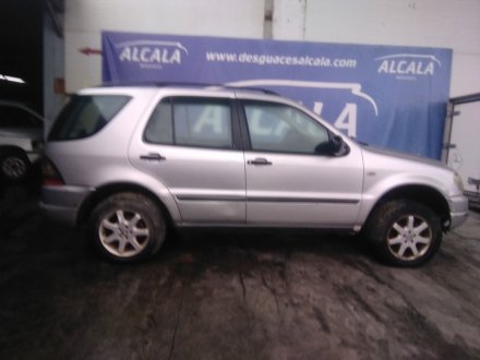 Vehiculo en el desguace: MERCEDES-BENZ CLASE M (W163) ML 270 CDI (163.113)