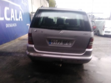 Vehiculo en el desguace: MERCEDES-BENZ CLASE M (W163) ML 270 CDI (163.113)