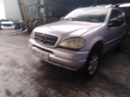 Vehiculo en el desguace: MERCEDES-BENZ CLASE M (W163) ML 270 CDI (163.113)