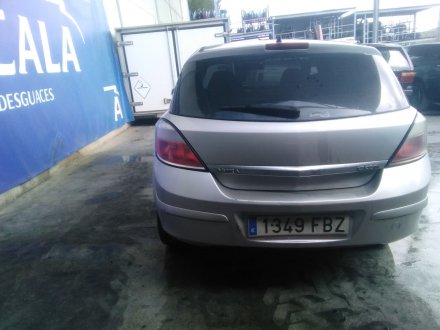 Vehiculo en el desguace: OPEL ASTRA H (A04) 1.7 CDTI (L48)