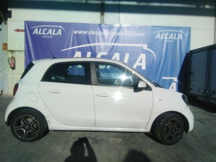 Vehiculo en el desguace: SMART FORFOUR Hatchback (453) 1.0 (453.042, 453.043)