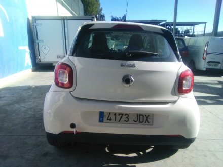 Vehiculo en el desguace: SMART FORFOUR Hatchback (453) 1.0 (453.042, 453.043)