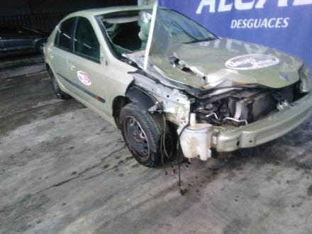 Vehiculo en el desguace: RENAULT LAGUNA II (BG0/1_) 1.9 dCi (BG08, BG0G)