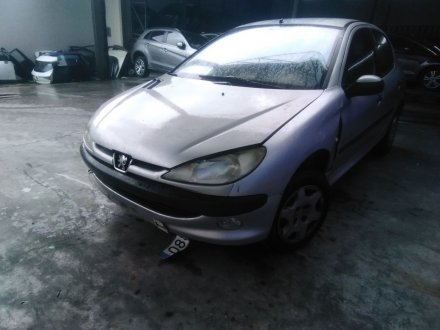 Vehiculo en el desguace: PEUGEOT 206 Hatchback (2A/C) 2.0 HDI 90