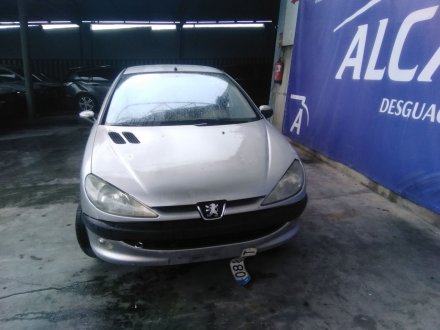 Vehiculo en el desguace: PEUGEOT 206 Hatchback (2A/C) 2.0 HDI 90