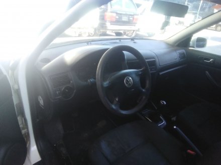 Vehiculo en el desguace: VOLKSWAGEN GOLF IV (1J1) 1.9 TDI