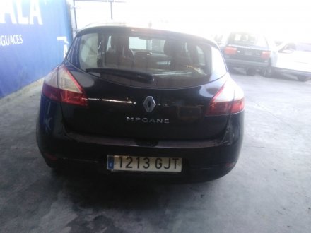 Vehiculo en el desguace: RENAULT MEGANE III Hatchback (BZ0/1_, B3_) 1.6 16V (BZ1B, BZ1H)