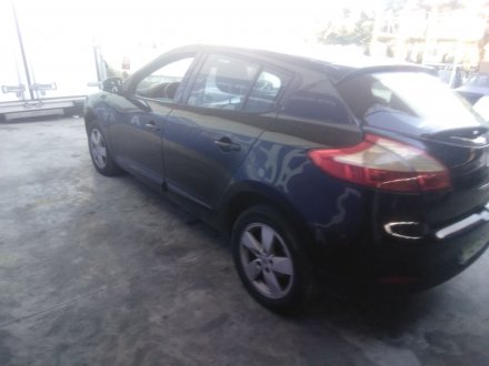 Vehiculo en el desguace: RENAULT MEGANE III Hatchback (BZ0/1_, B3_) 1.6 16V (BZ1B, BZ1H)