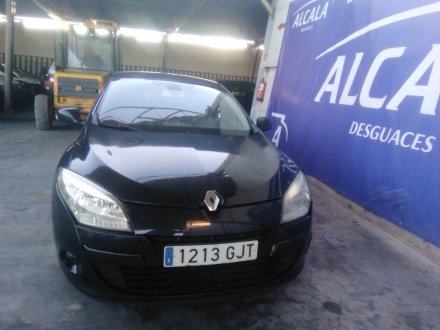 Vehiculo en el desguace: RENAULT MEGANE III Hatchback (BZ0/1_, B3_) 1.6 16V (BZ1B, BZ1H)