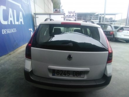 Vehiculo en el desguace: RENAULT MEGANE II Station Wagon (KM0/1_) 1.9 dCi (KMRG, KM1G, KM0G, KM2C)