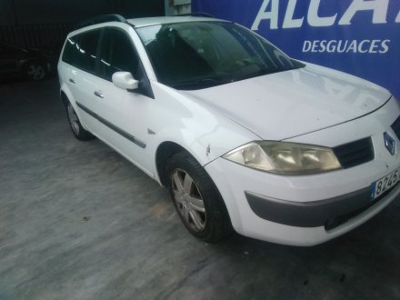 Vehiculo en el desguace: RENAULT MEGANE II Station Wagon (KM0/1_) 1.9 dCi (KMRG, KM1G, KM0G, KM2C)