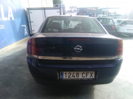 Vehiculo en el desguace: OPEL VECTRA C (Z02) 2.2 DTI 16V (F69)