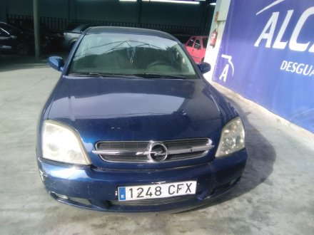 Vehiculo en el desguace: OPEL VECTRA C (Z02) 2.2 DTI 16V (F69)