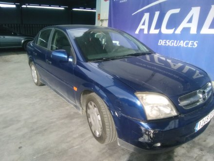 Vehiculo en el desguace: OPEL VECTRA C (Z02) 2.2 DTI 16V (F69)