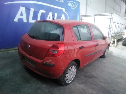 Vehiculo en el desguace: RENAULT CLIO III (BR0/1, CR0/1) 1.5 dCi (BR17, CR17)