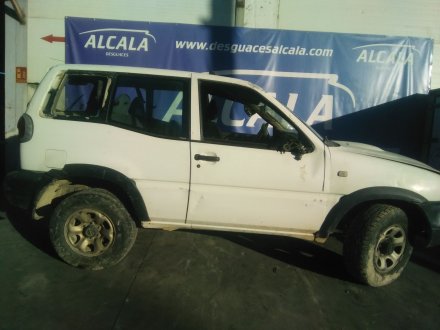 Vehiculo en el desguace: NISSAN TERRANO II (R20) 2.7 TD 4WD