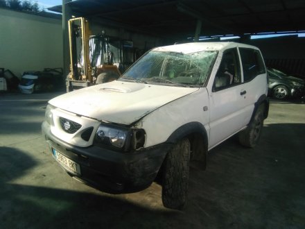 Vehiculo en el desguace: NISSAN TERRANO II (R20) 2.7 TD 4WD