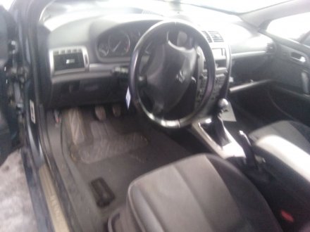 Vehiculo en el desguace: PEUGEOT 407 (6D_) 2.0 HDi 135 (6DRHRH, 6DRHRE, 6DRHRG, 6DRHRJ)