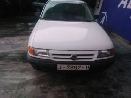 Vehiculo en el desguace: OPEL ASTRA F Sedán (T92) 1.6 i (F19, M19)