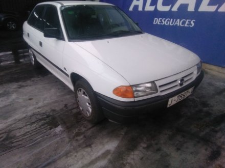 Vehiculo en el desguace: OPEL ASTRA F Sedán (T92) 1.6 i (F19, M19)