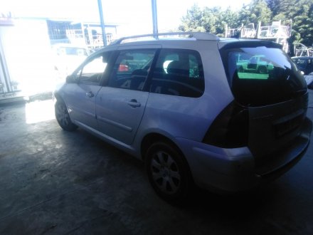 Vehiculo en el desguace: PEUGEOT 307 SW (3H) 2.0 HDI 110