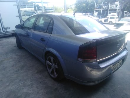 Vehiculo en el desguace: OPEL VECTRA C (Z02) 2.2 DTI 16V (F69)