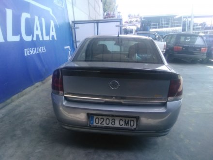 Vehiculo en el desguace: OPEL VECTRA C (Z02) 2.2 DTI 16V (F69)