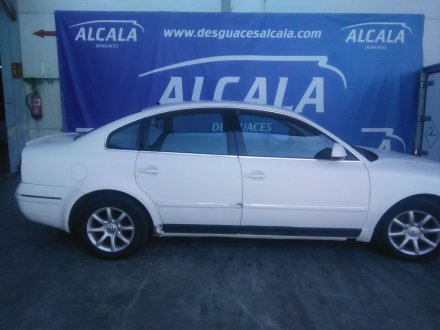 Vehiculo en el desguace: VOLKSWAGEN PASSAT B5.5 (3B3) 1.9 TDI