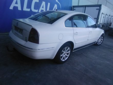 Vehiculo en el desguace: VOLKSWAGEN PASSAT B5.5 (3B3) 1.9 TDI