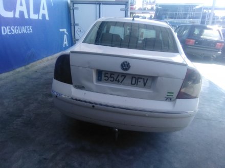 Vehiculo en el desguace: VOLKSWAGEN PASSAT B5.5 (3B3) 1.9 TDI