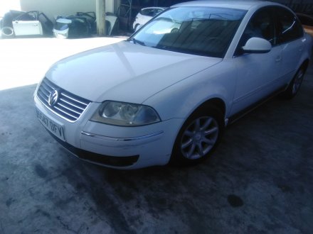 Vehiculo en el desguace: VOLKSWAGEN PASSAT B5.5 (3B3) 1.9 TDI