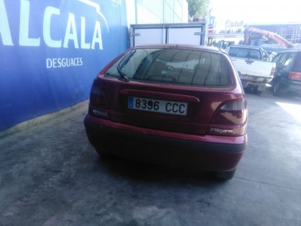 Vehiculo en el desguace: RENAULT MEGANE I Classic (LA0/1_) 1.9 dTi (LA1U)