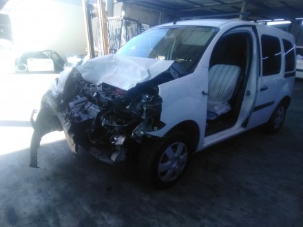 Vehiculo en el desguace: RENAULT KANGOO / GRAND KANGOO II (KW0/1_) 1.5 dCi 75 (KW07, KW10, KW04)