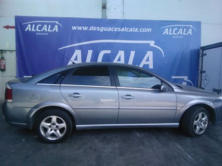 Vehiculo en el desguace: OPEL VECTRA C GTS (Z02) 1.9 CDTI (F68)