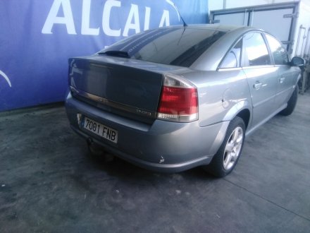 Vehiculo en el desguace: OPEL VECTRA C GTS (Z02) 1.9 CDTI (F68)