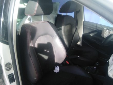 Vehiculo en el desguace: SEAT IBIZA IV (6J5, 6P1) 1.0 TSI