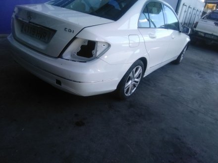 Vehiculo en el desguace: MERCEDES-BENZ CLASE C (W204) C 200 CDI (204.001)