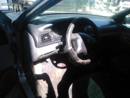 Vehiculo en el desguace: PEUGEOT 406 (8B) 2.0 HDI 90