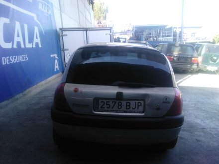 Vehiculo en el desguace: RENAULT CLIO II (BB_, CB_) 1.9 dTi (B/CB0U)