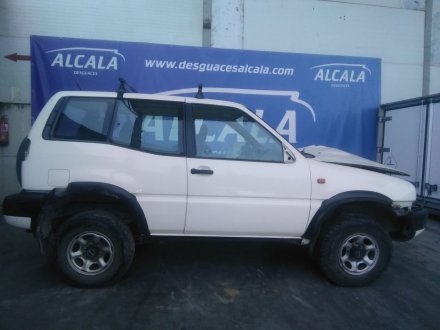 Vehiculo en el desguace: NISSAN TERRANO II (R20) 2.7 TDi 4WD